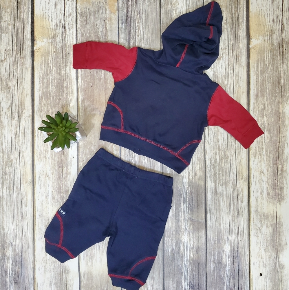 Guess Baby Blue & Red Boys Sweatsuit 0-3 Months - Picture 3 of 4
